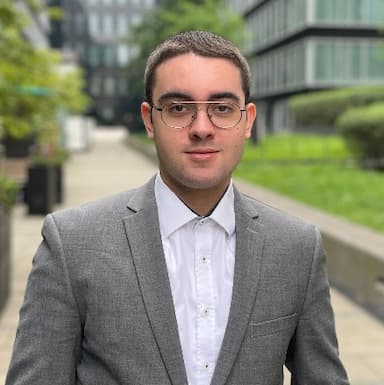 Christopher Luis Zoellner